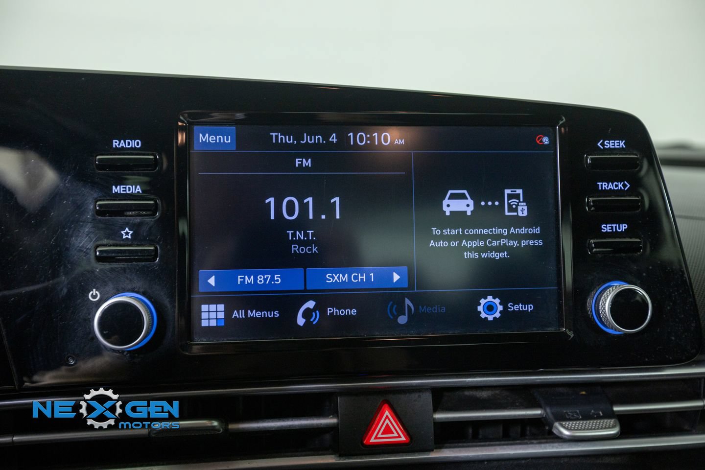 Used 2021 Hyundai Elantra SEL w/ Convenience + Premium Package FWD image 17