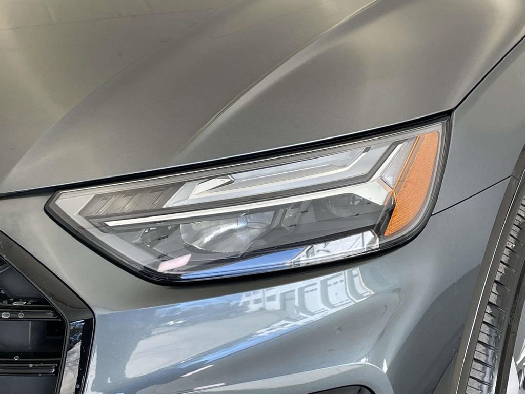 Certified 2022 Audi SQ5 Premium Plus w/ Premium Plus Package image 15