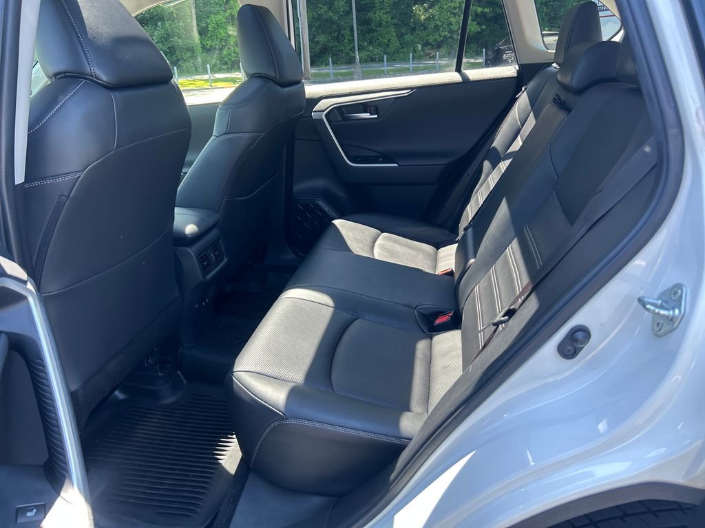 Used 2019 Toyota RAV4 Limited w/ Advanced Technology Package AWD/4WD image 28