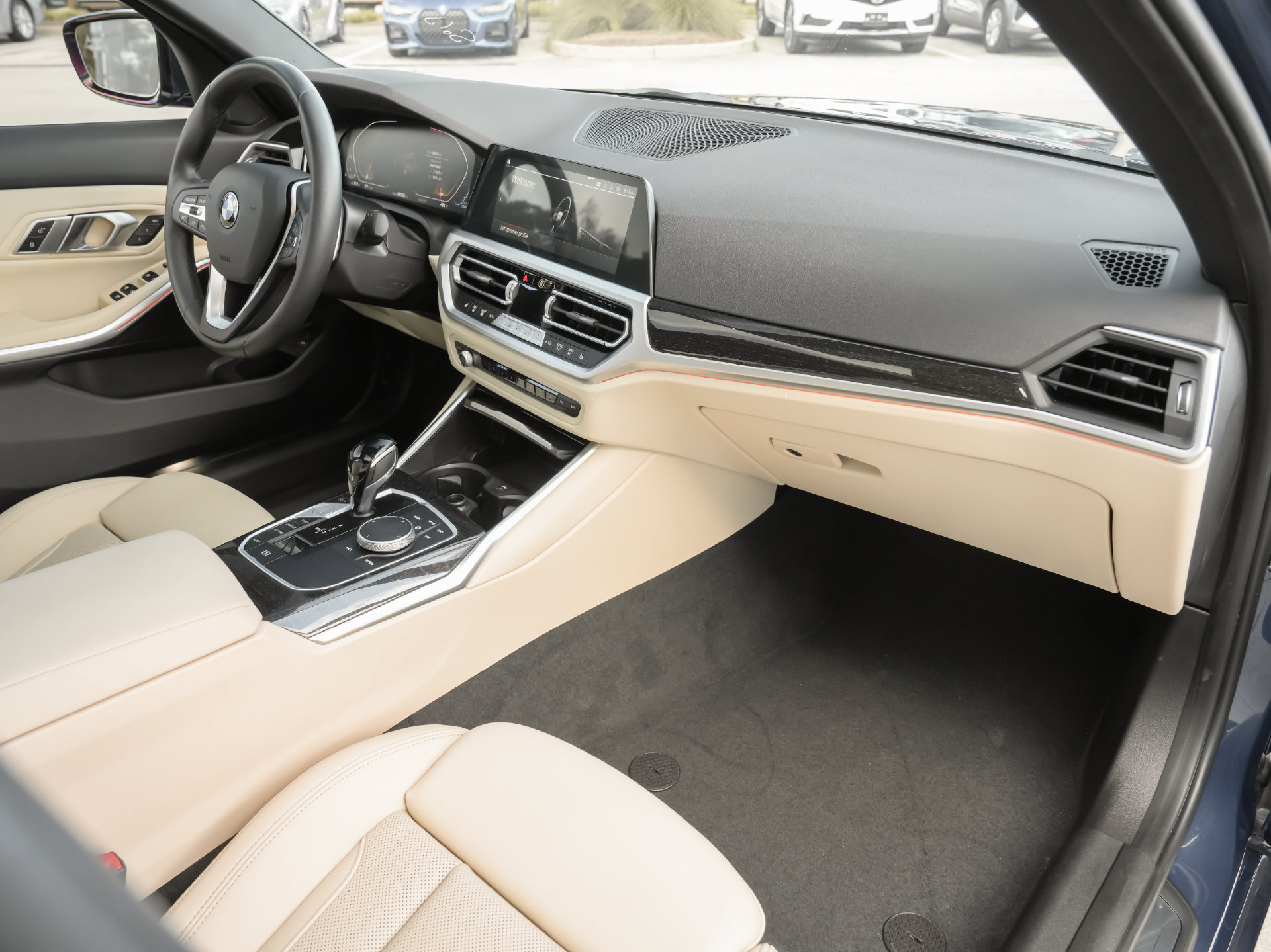 Used 2022 BMW 330i Sedan w/ Driving Assistance Package RWD image 10