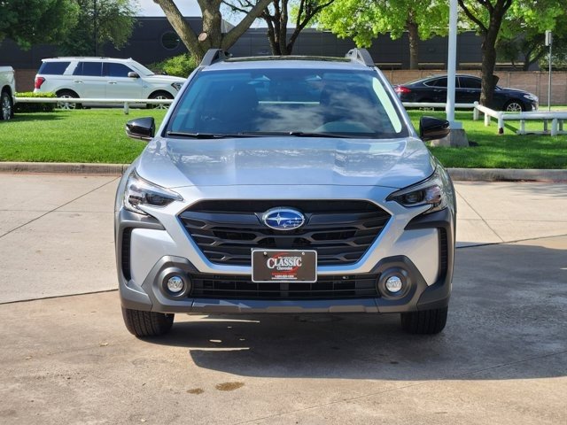 Used 2025 Subaru Outback Onyx Edition image 10