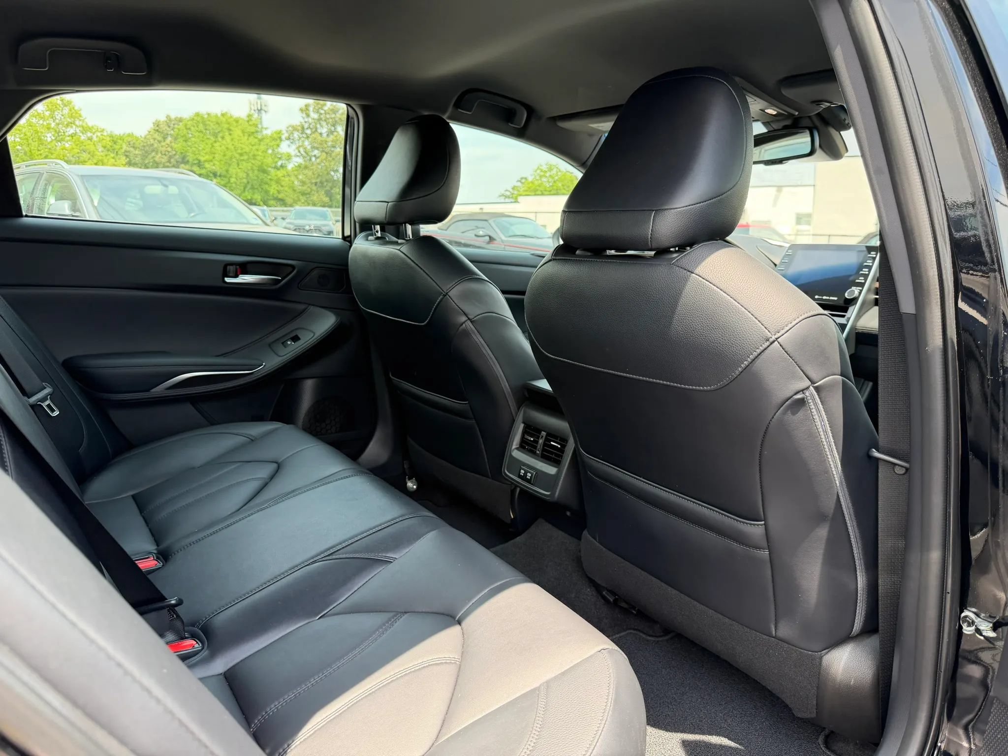 Used 2019 Toyota Avalon XLE FWD image 20