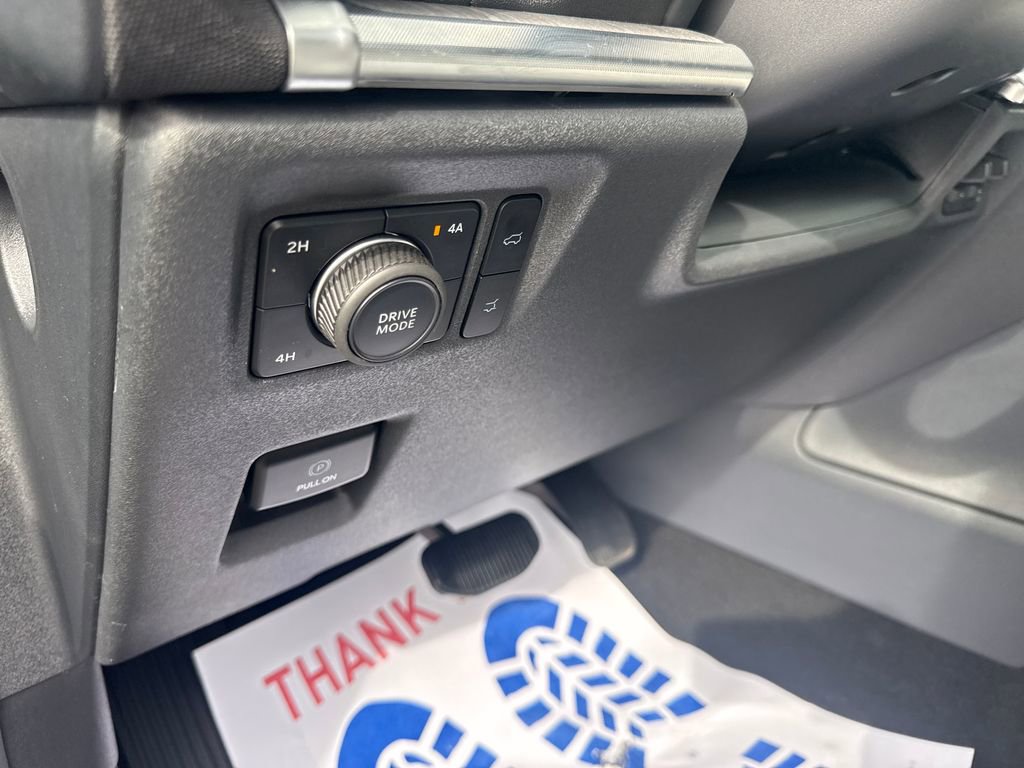 Used 2025 Ford Expedition Platinum w/ Platinum Ultimate Package image 33