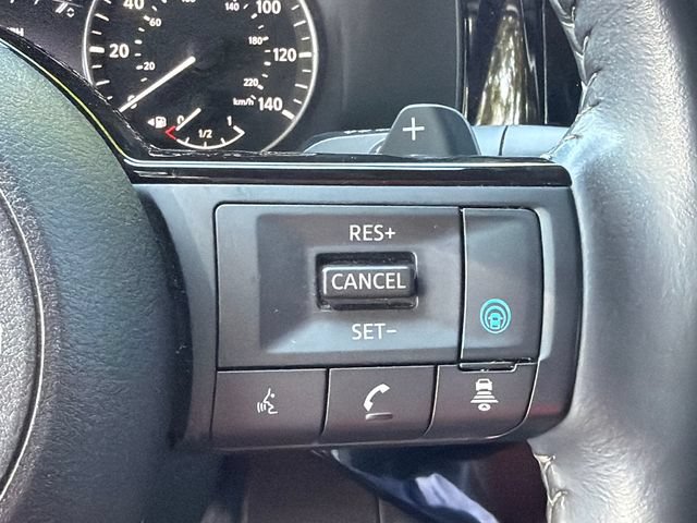Used 2023 Nissan Pathfinder SL w/ Black Appearance Package FWD image 26