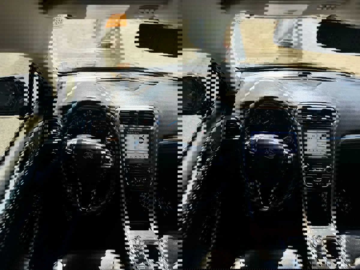 Used 2019 Ford Fusion SEL image 10