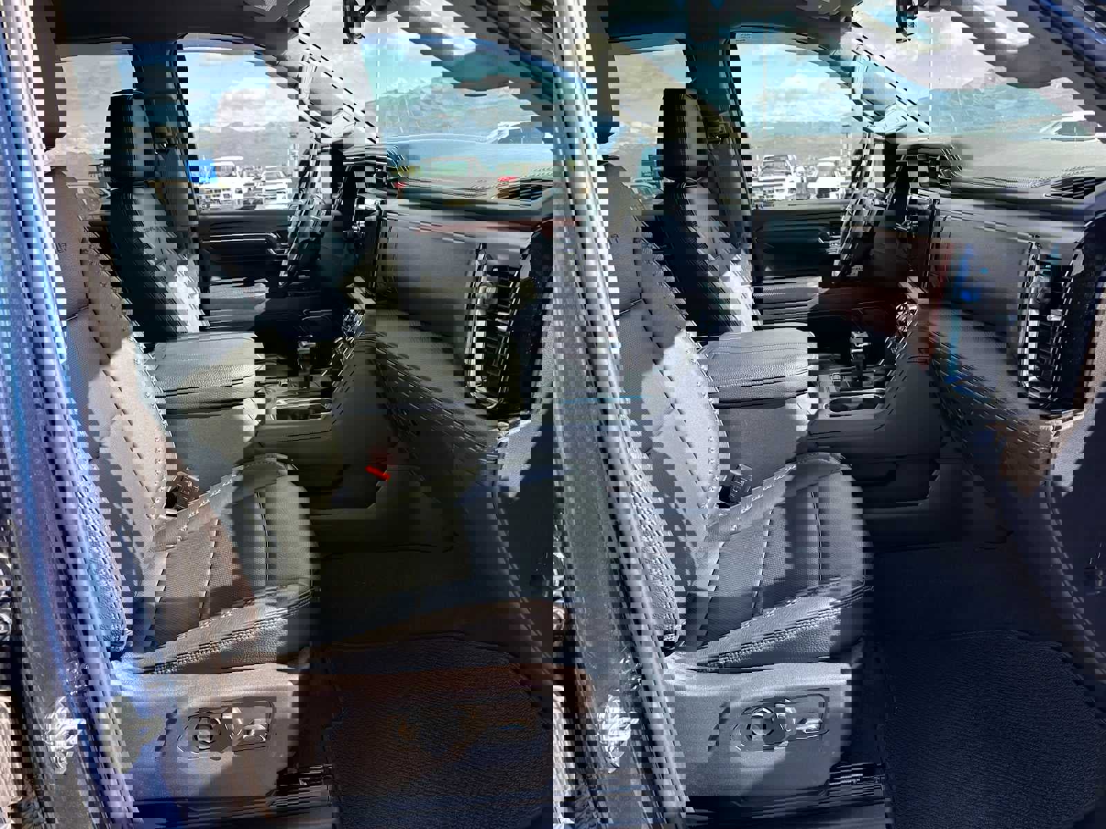 Used 2023 GMC Sierra 1500 Denali w/ Technology Package image 10