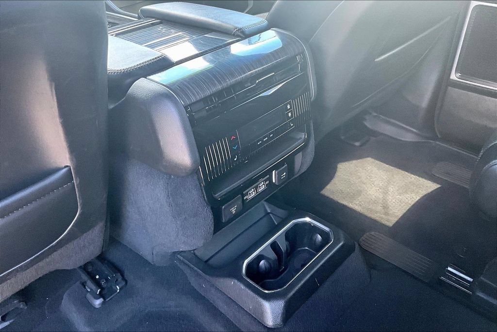 Used 2022 Jeep Wagoneer Series III w/ Flexible Seating Group AWD/4WD image 28