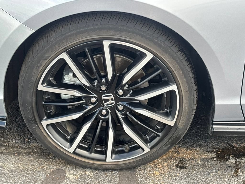 Used 2023 Honda Accord Touring image 27