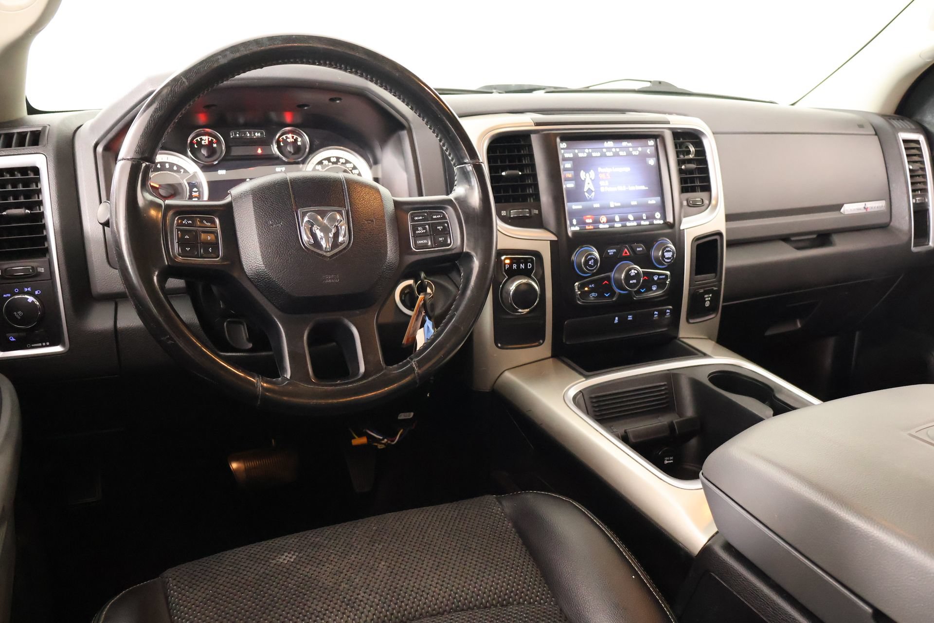 Used 2018 RAM 1500 Lone Star RWD image 2