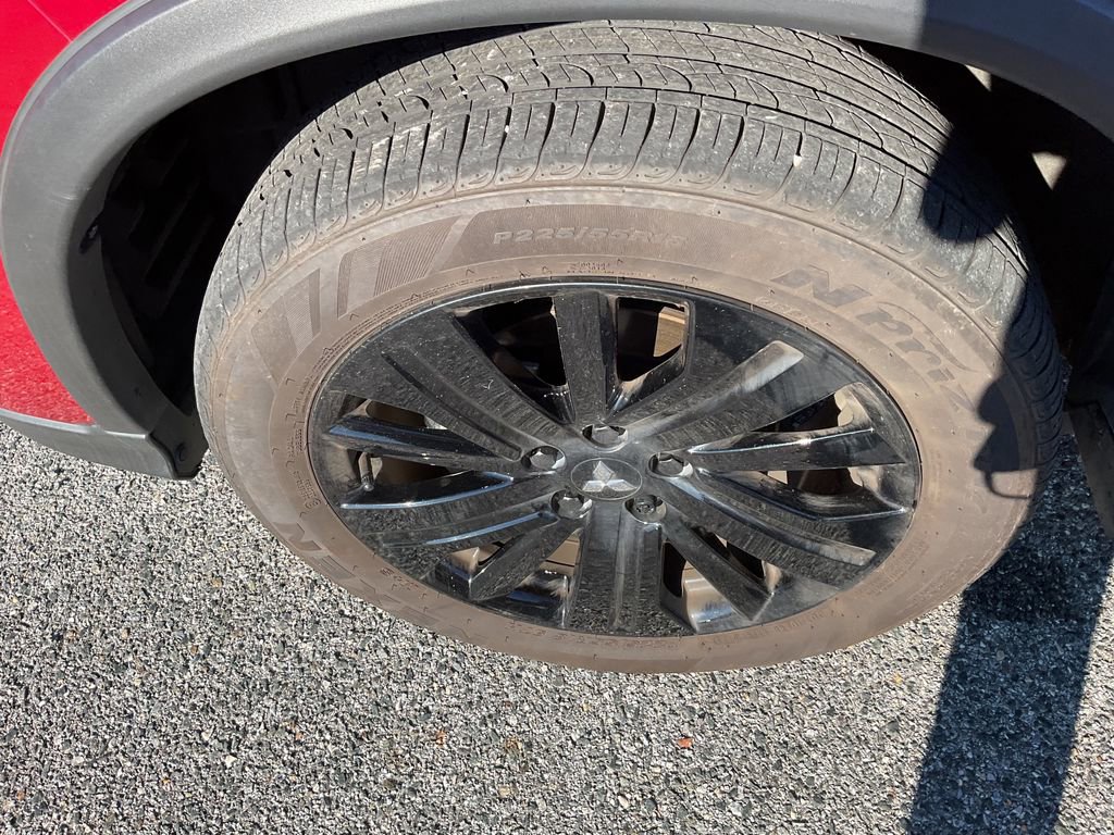 Used 2025 Mitsubishi Outlander Sport LE image 5