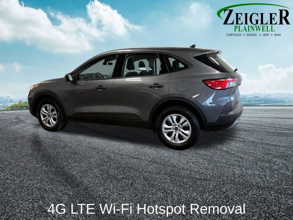 Used 2022 Ford Escape S image 5