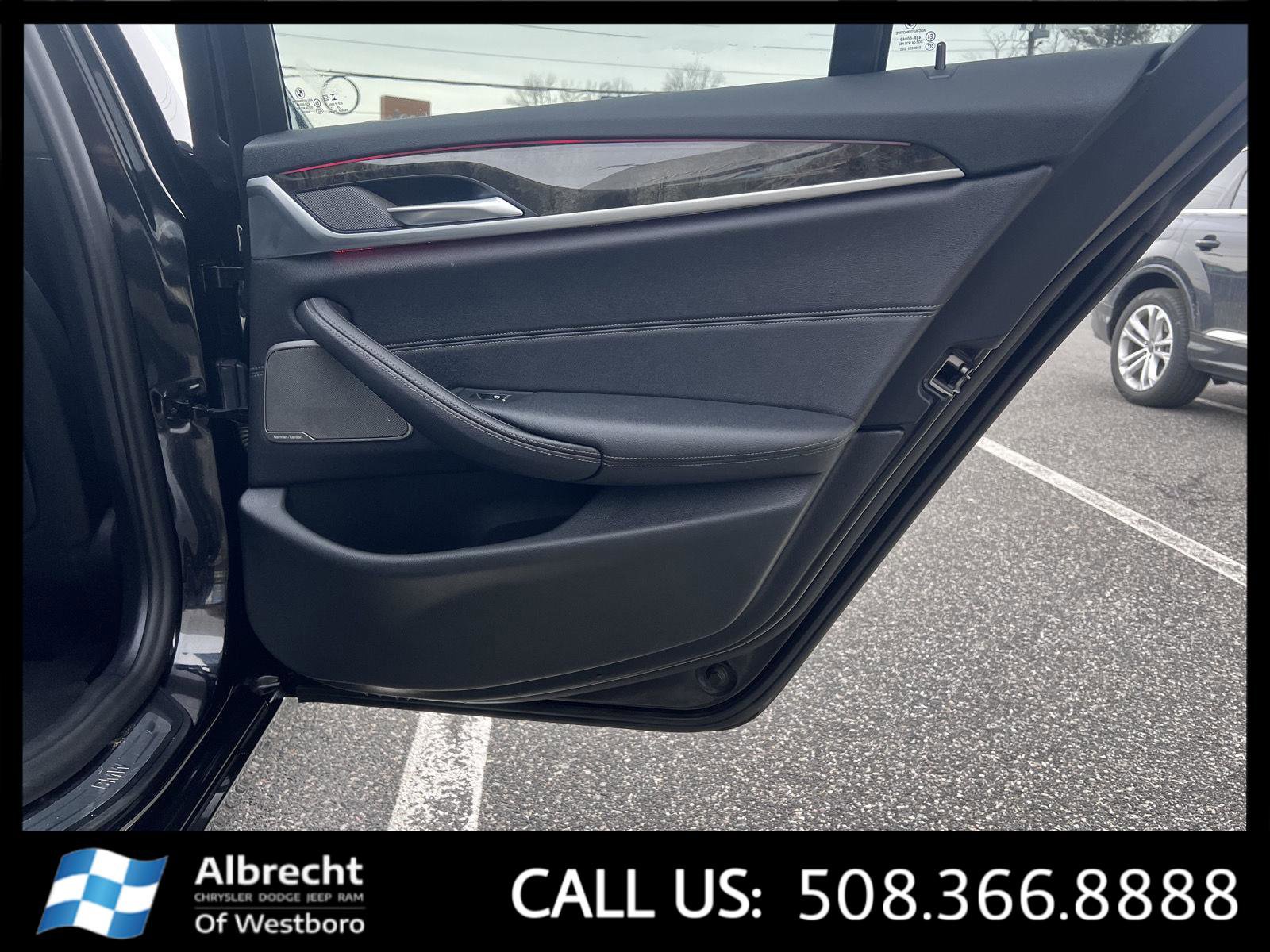 Used 2021 BMW 530i xDrive w/ Premium Package image 19