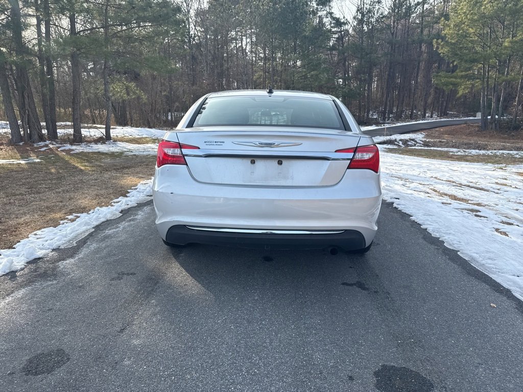 Used 2012 Chrysler 200 Touring w/ Cold Weather Group image 6