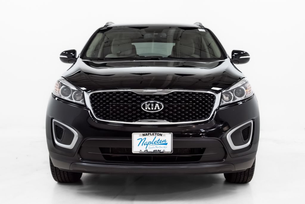 Used 2016 Kia Sorento FWD w/ LX Convenience Package image 4