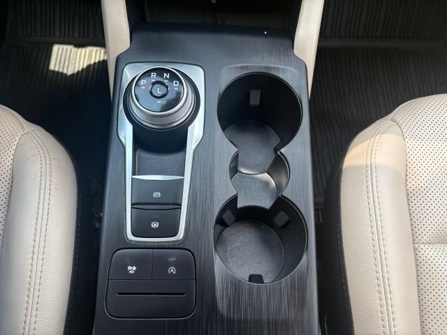 Used 2022 Ford Escape SEL w/ Technology Package AWD/4WD image 30