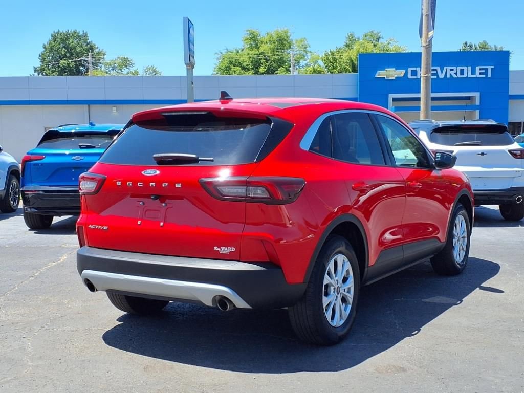 Used 2024 Ford Escape Active image 4