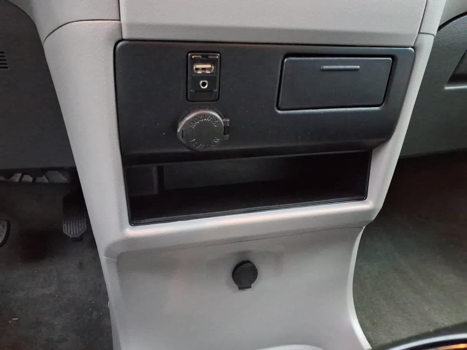 Used 2017 Toyota Sienna LE FWD image 24