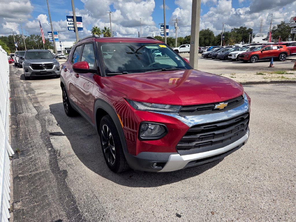 Used 2021 Chevrolet TrailBlazer LT w/ Convenience Package FWD image 4