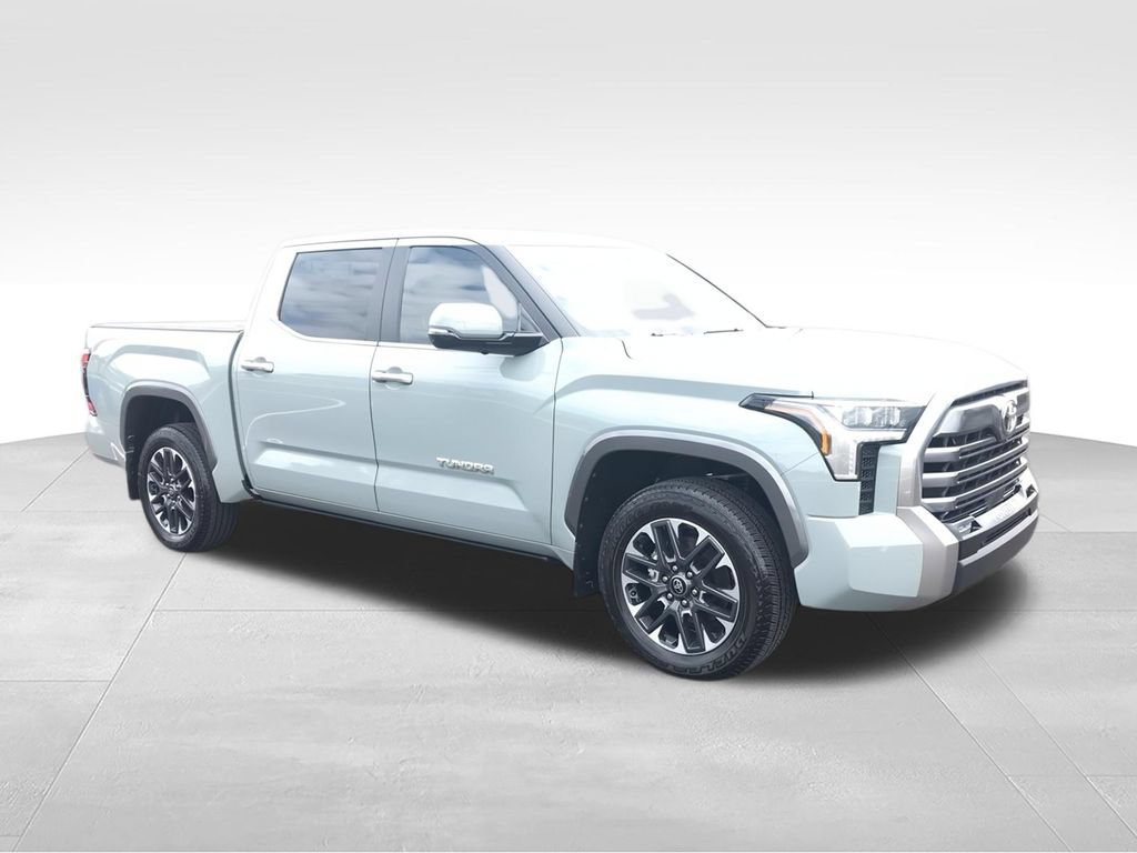 Used 2025 Toyota Tundra Limited AWD/4WD image 3
