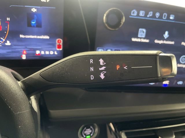 Used 2025 Chevrolet Traverse LT image 20