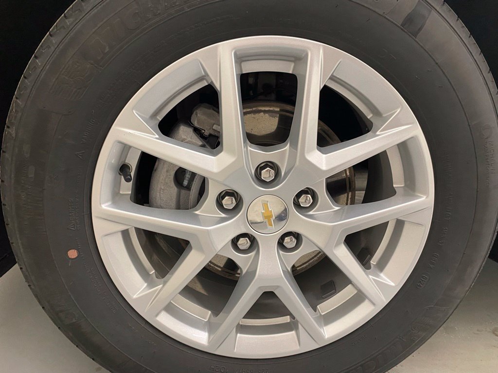 Used 2024 Chevrolet Equinox LT w/ LPO, Floor Liner Package FWD image 27