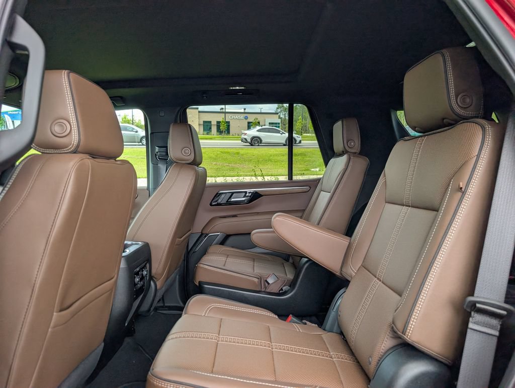 New 2026 Chevrolet Tahoe High Country AWD/4WD image 13