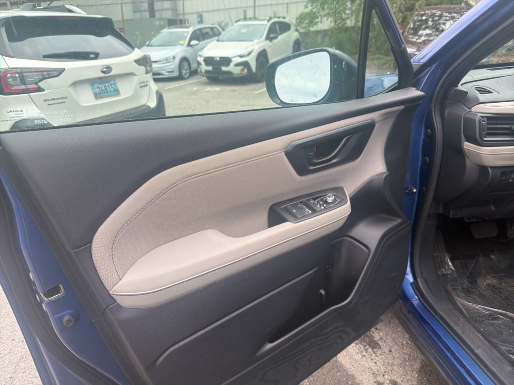 Used 2026 Subaru Forester Premium AWD/4WD image 9
