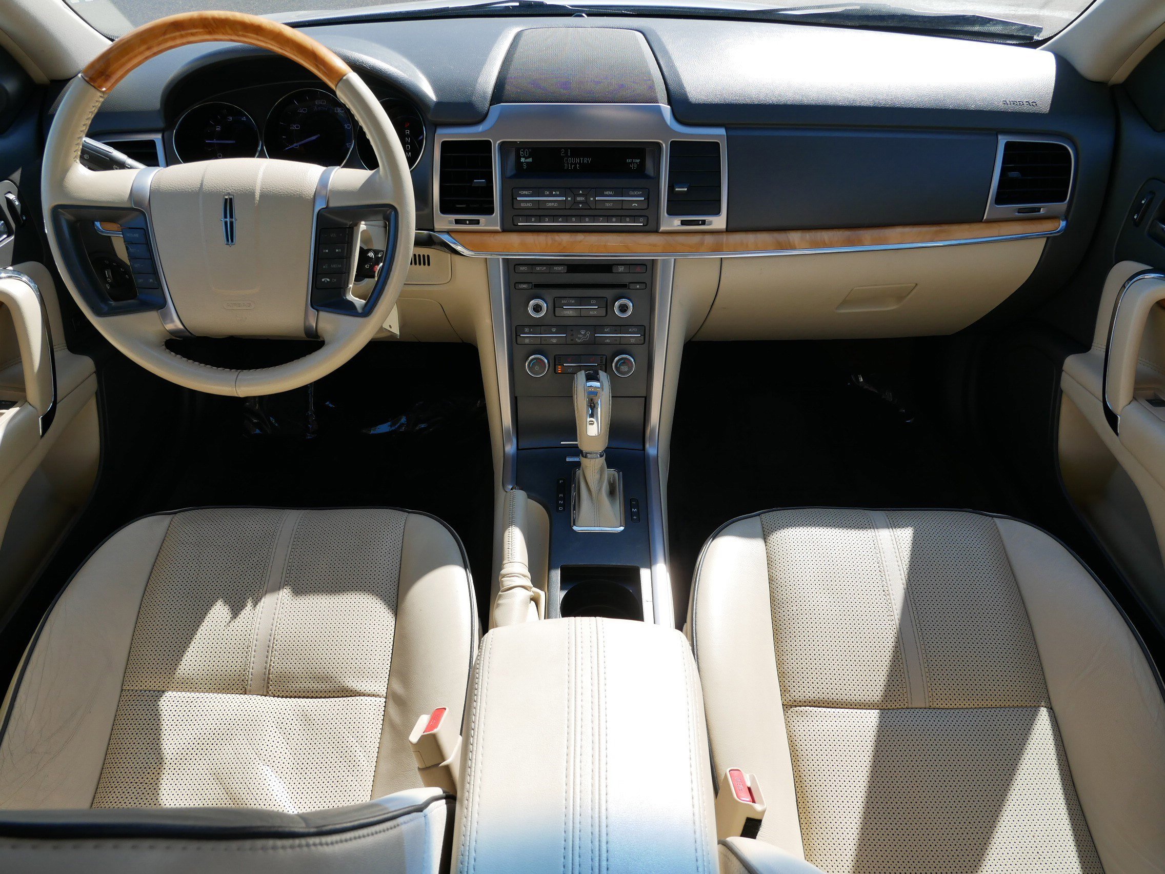 Used 2012 Lincoln MKZ FWD image 10
