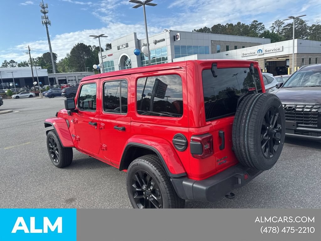 Used 2025 Jeep Wrangler Unlimited Sahara w/ Safety Group AWD/4WD image 13