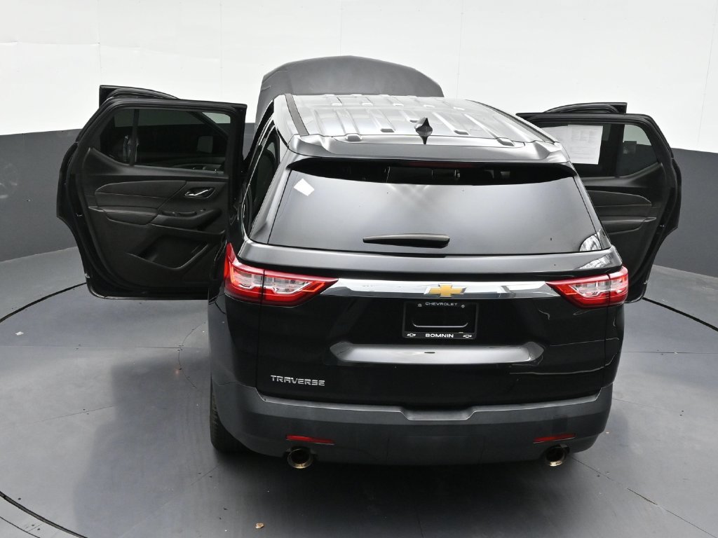 Used 2019 Chevrolet Traverse LS FWD image 35