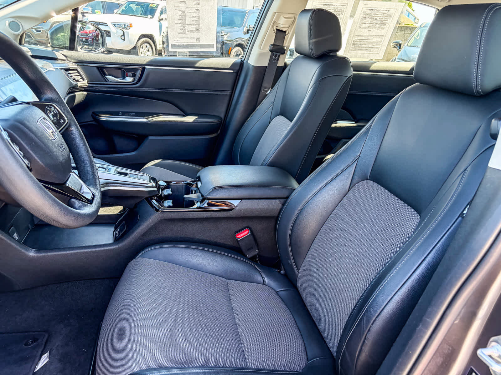 Used 2020 Honda Clarity Plug-In Hybrid image 16