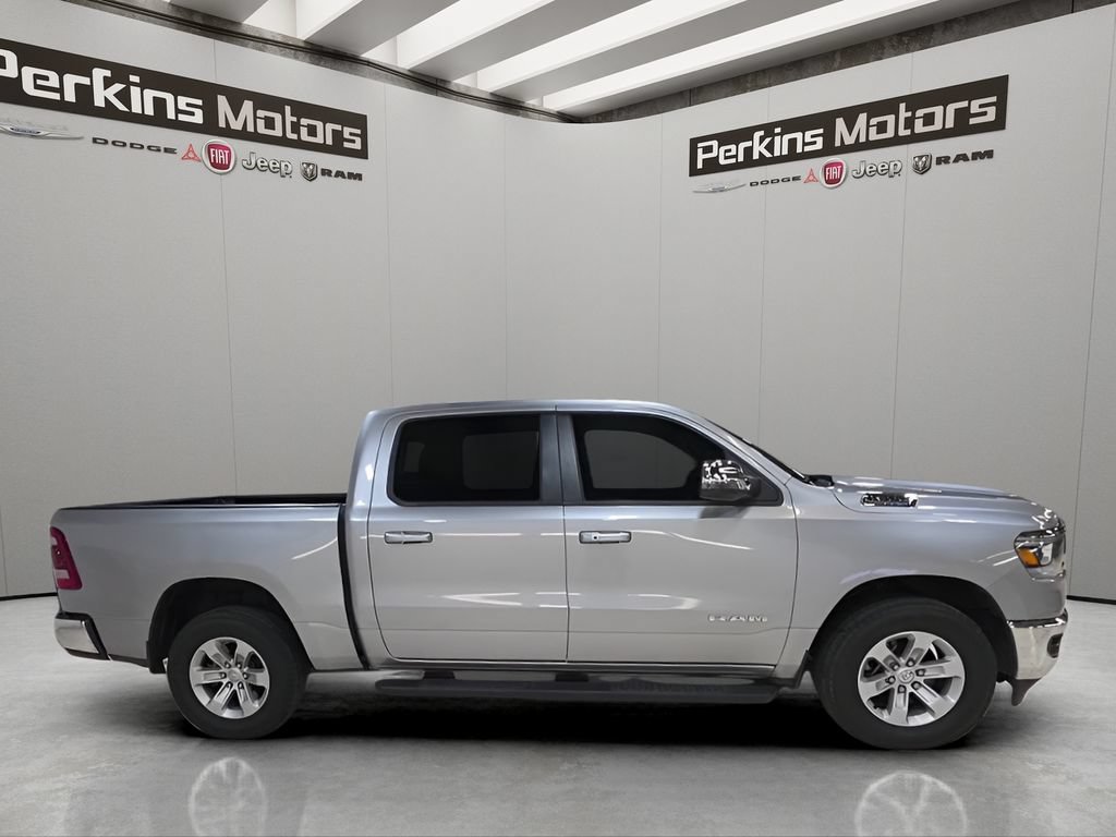 Used 2024 RAM 1500 Laramie AWD/4WD image 4