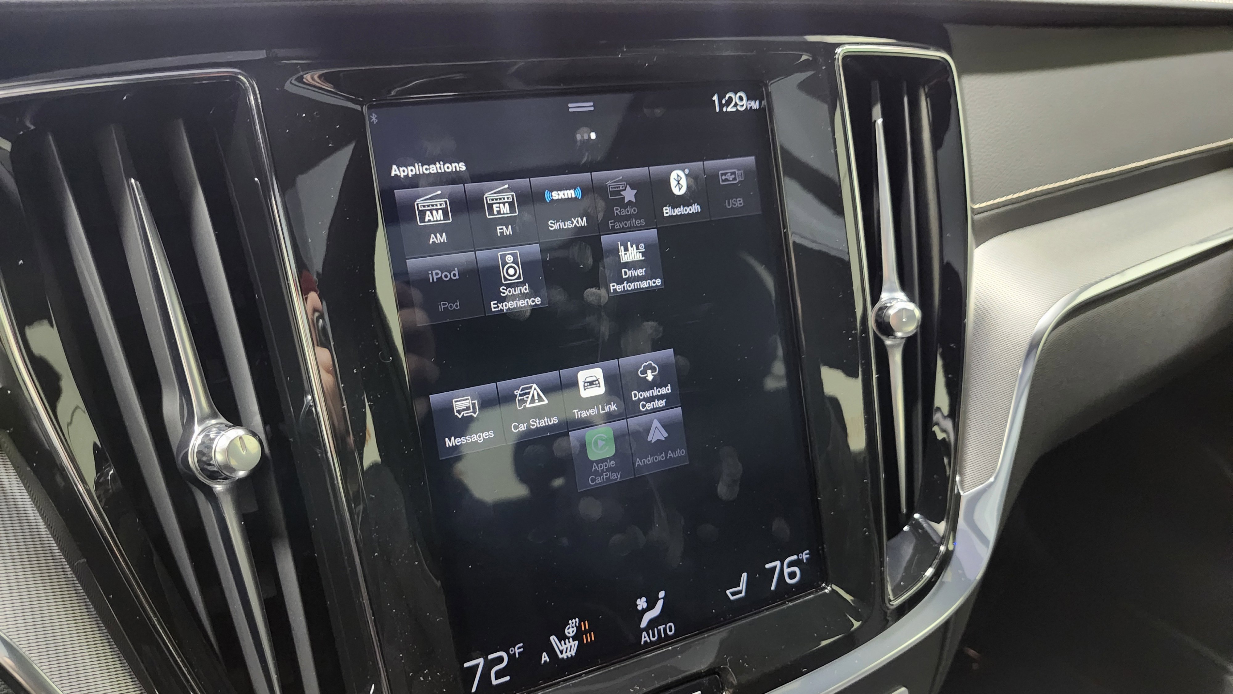 Used 2020 Volvo S60 T6 R-Design image 8