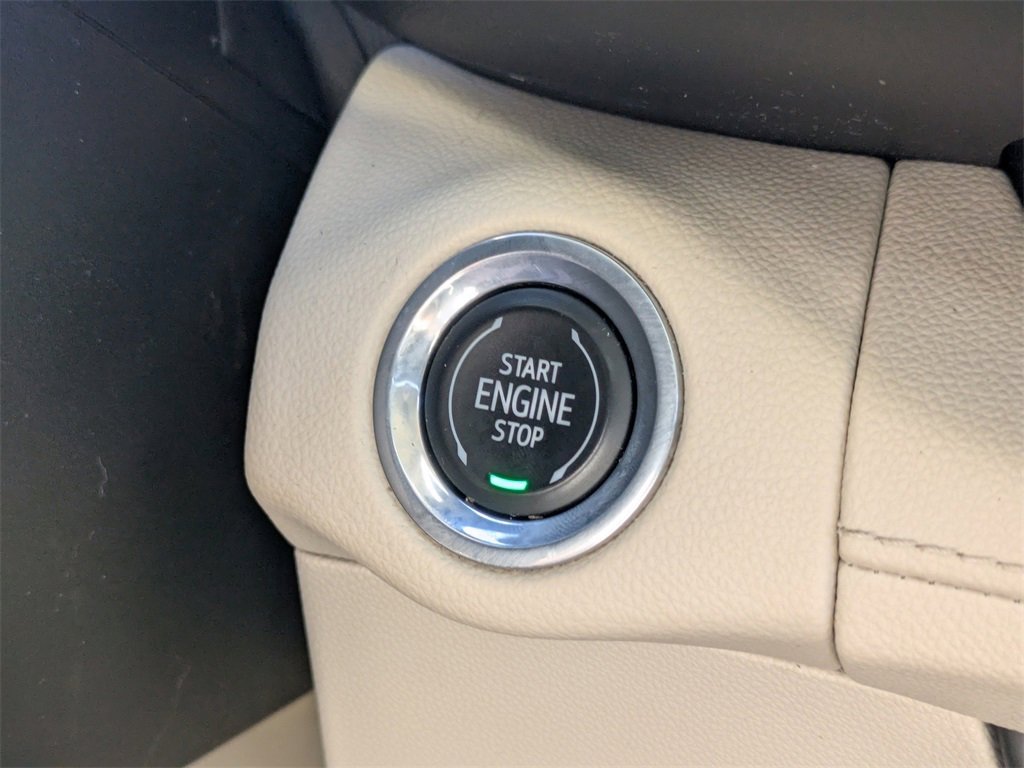 Used 2023 Buick Envision Preferred image 33