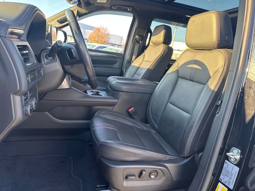 Used 2021 Chevrolet Suburban RST image 18