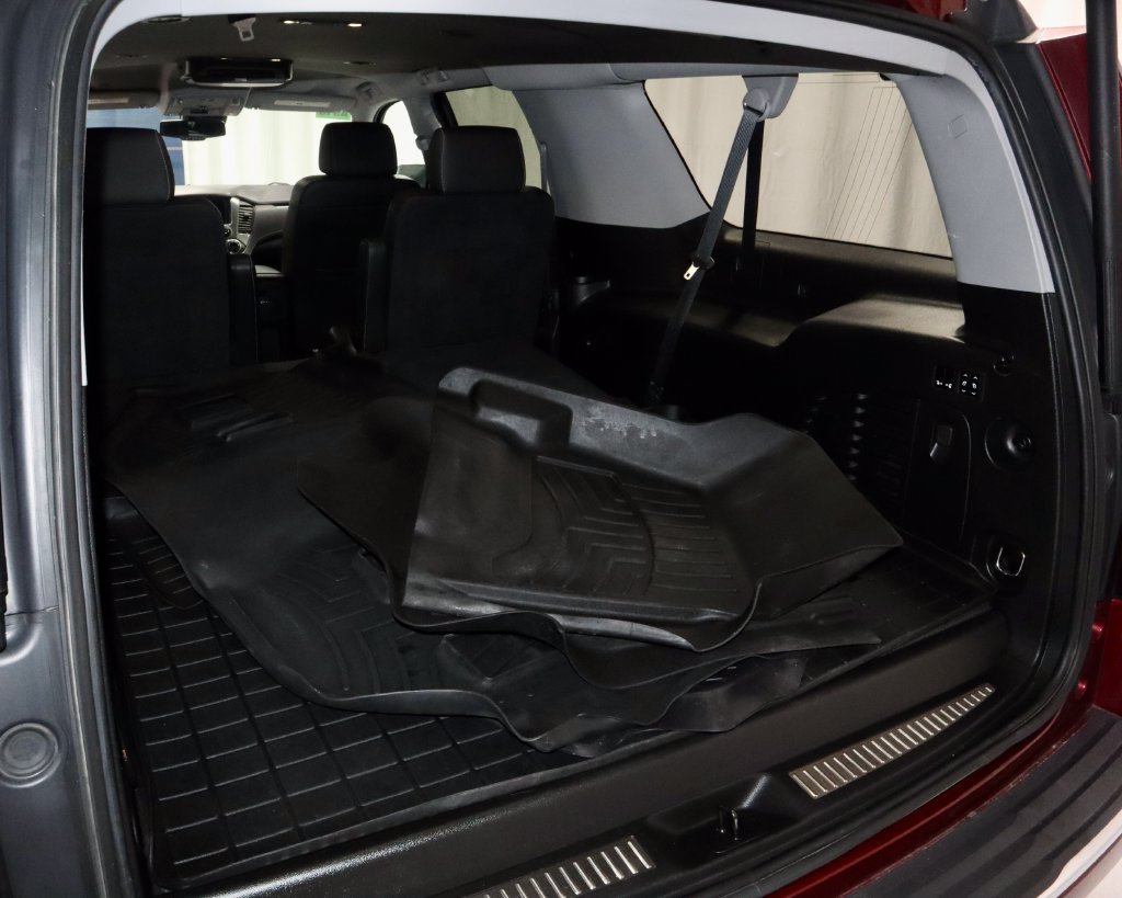 Used 2020 Chevrolet Suburban Premier w/ Max Trailering Package AWD/4WD image 13