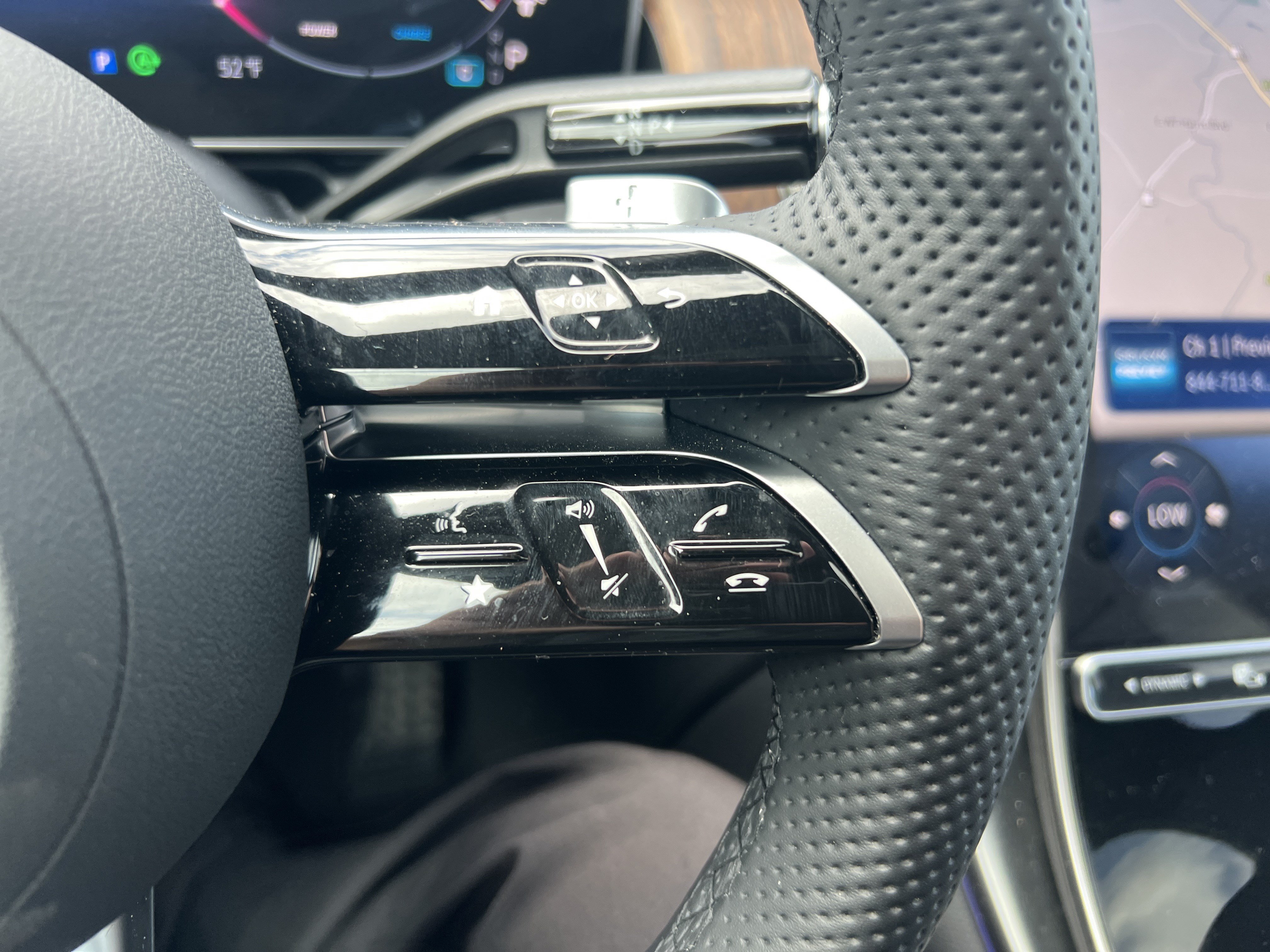 Certified 2025 Mercedes-Benz GLC 300 4MATIC image 19