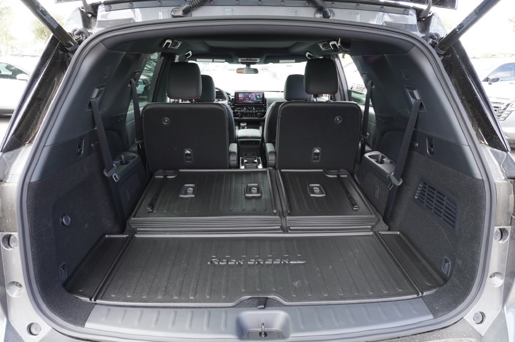 New 2026 Nissan Pathfinder Rock Creek w/ Rock Creek Premium Package AWD/4WD image 8
