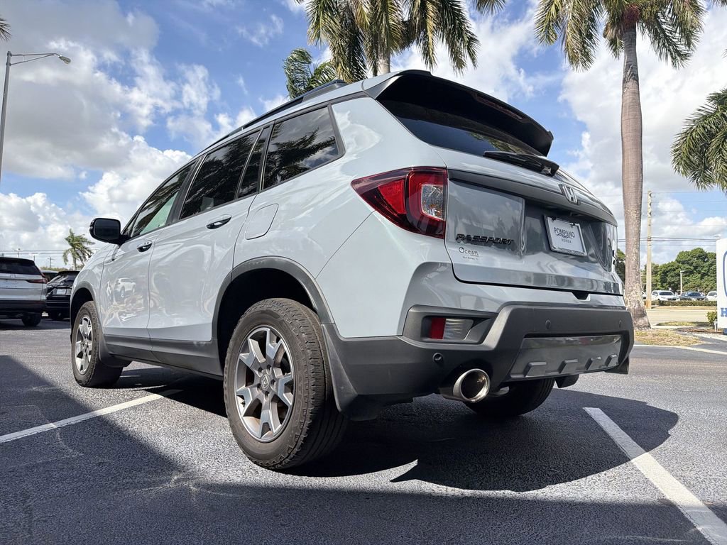Certified 2023 Honda Passport TrailSport image 19