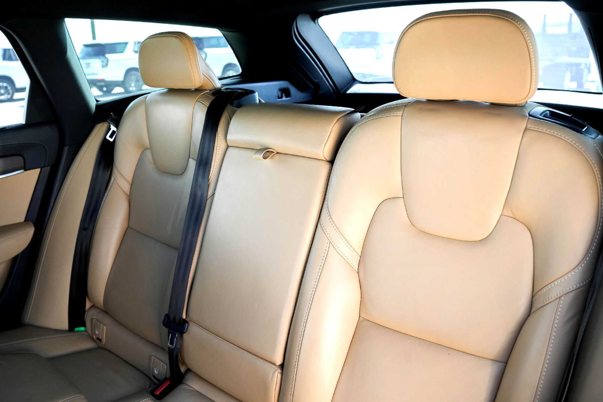 Used 2023 Volvo V90 B6 Cross Country Ultimate image 30