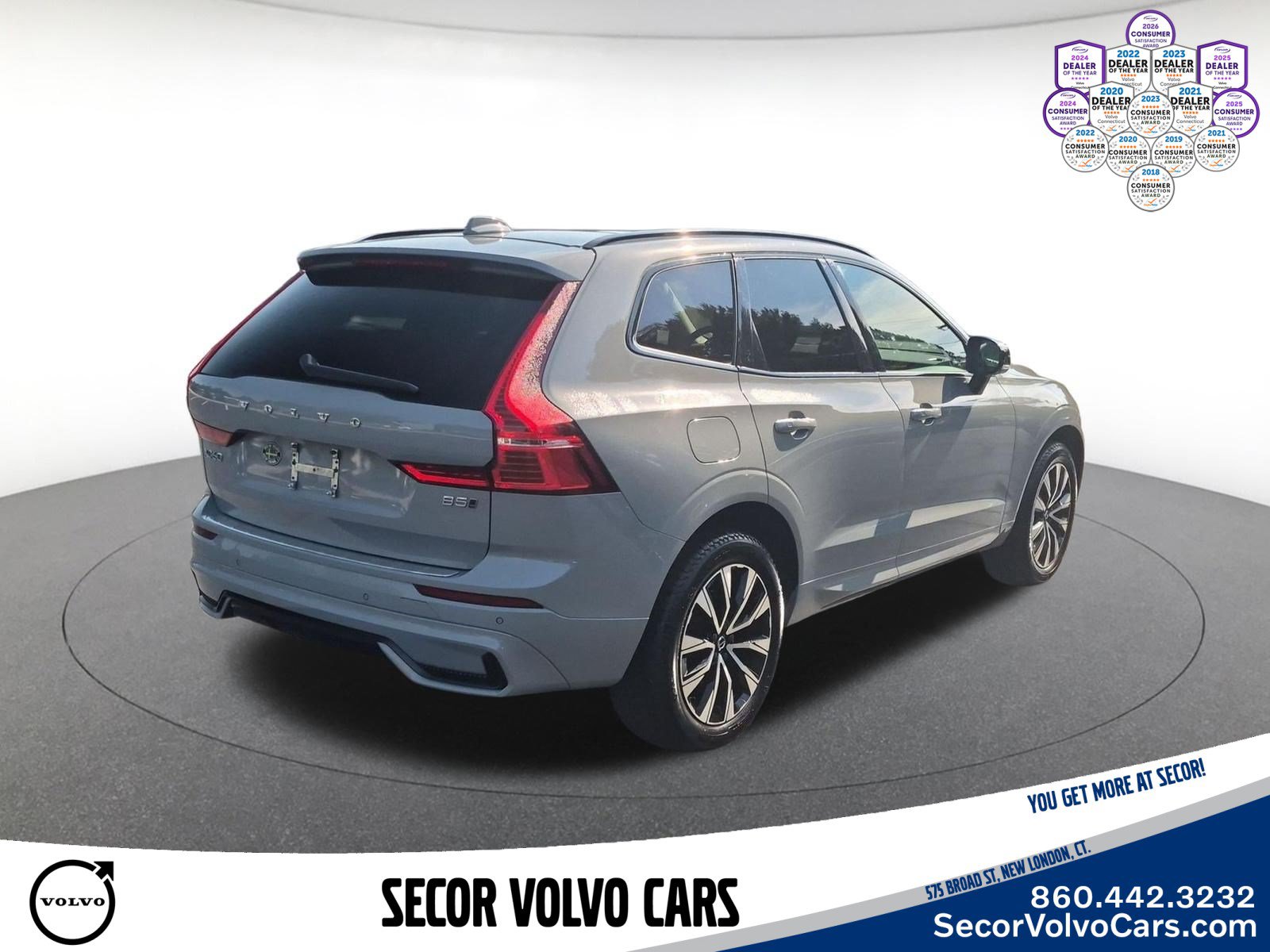Used 2024 Volvo XC60 B5 Core w/ Protection Package Premier AWD/4WD image 5