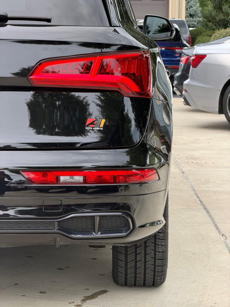 Used 2020 Audi SQ5 Premium Plus w/ Premium Plus Package AWD/4WD image 14