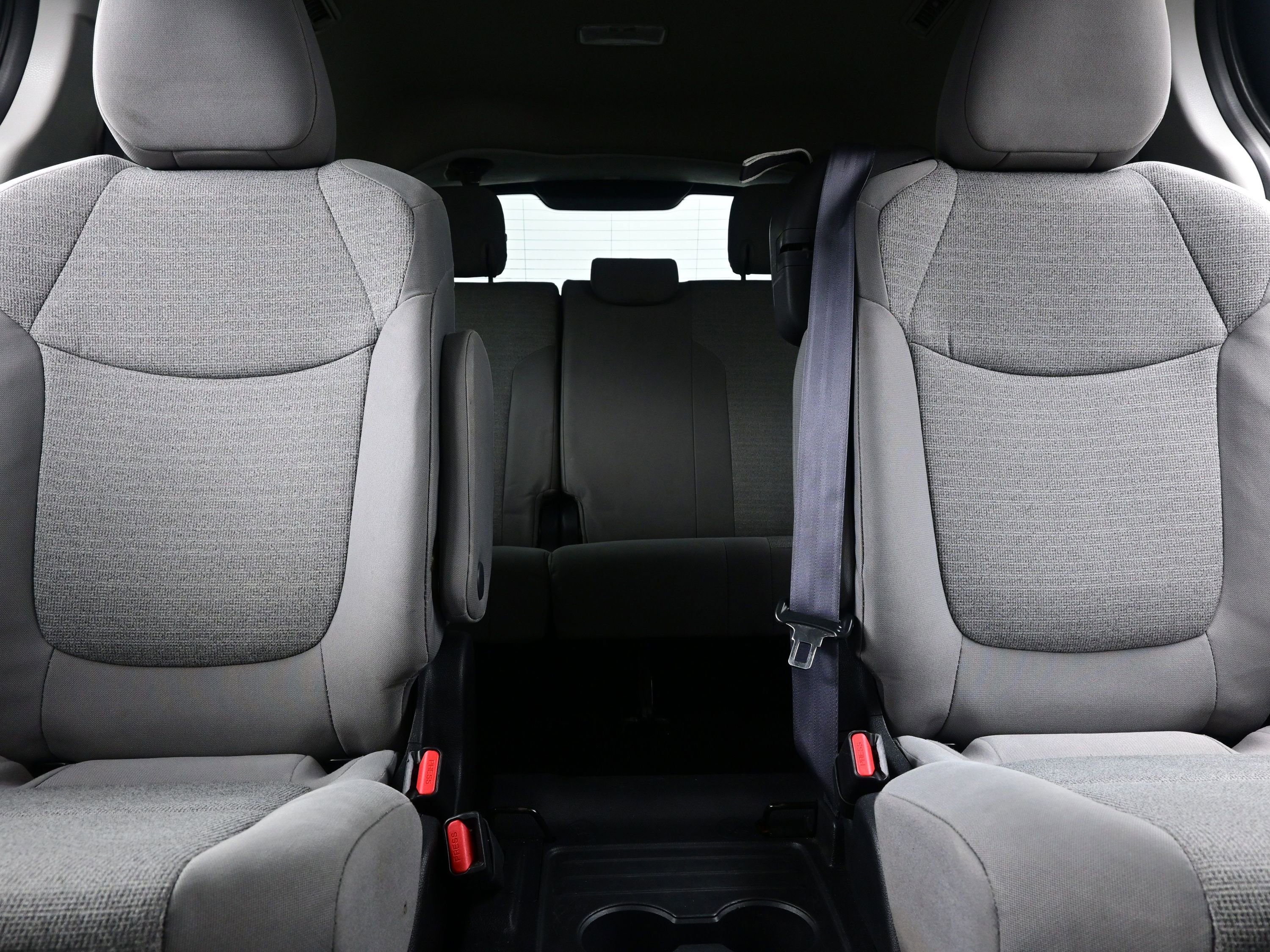 Used 2022 Toyota Sienna LE image 15