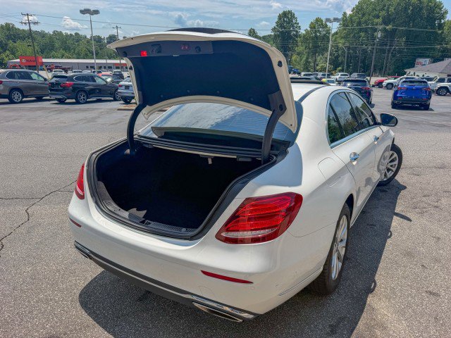 Used 2018 Mercedes-Benz E 300 image 17