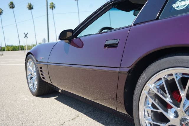 Used 1992 Chevrolet Corvette ZR-1 RWD image 36