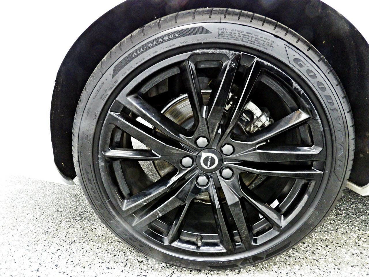 Used 2024 Volvo S60 B5 Plus image 19