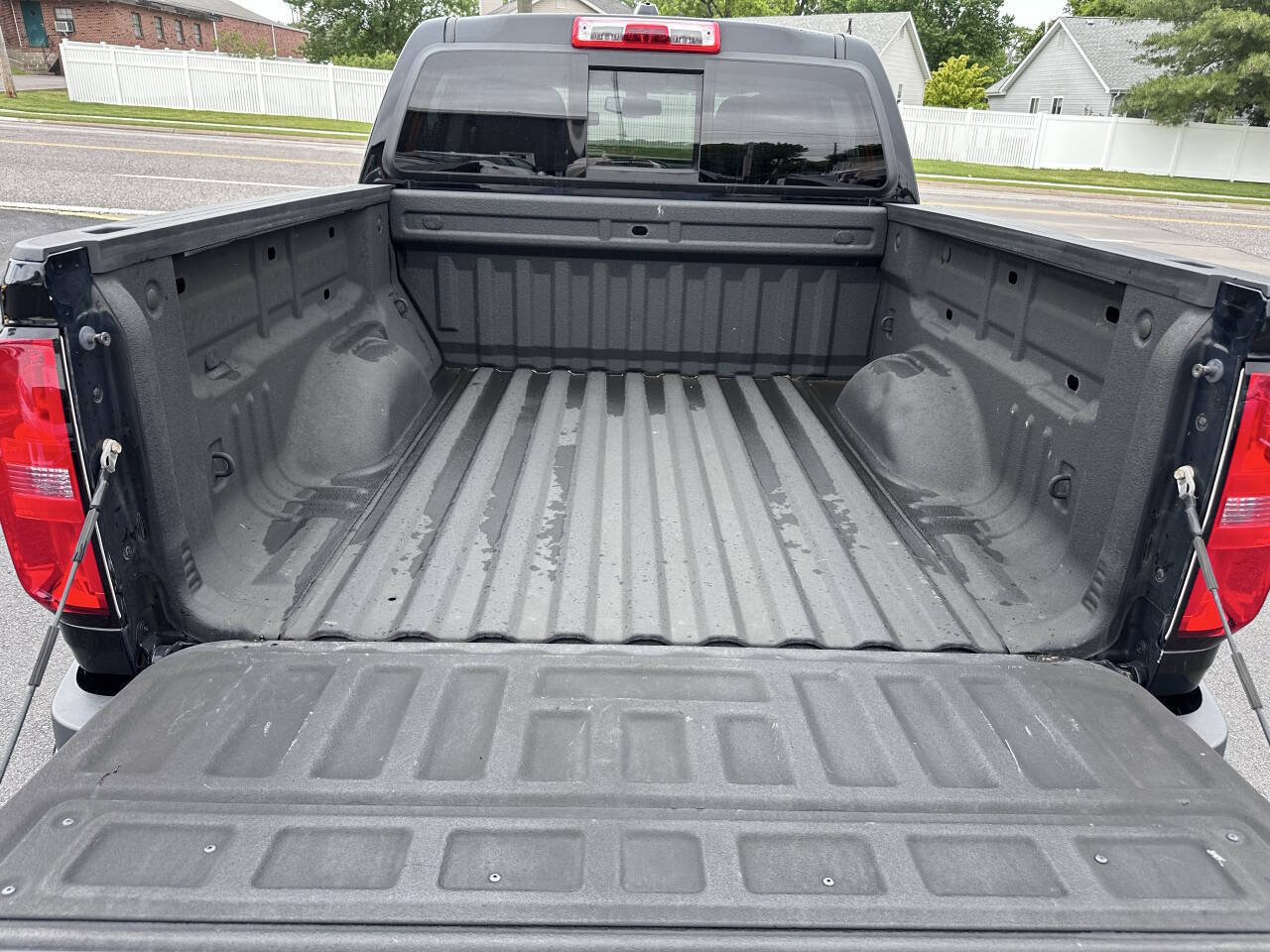 Used 2017 Chevrolet Colorado Z71 AWD/4WD image 23