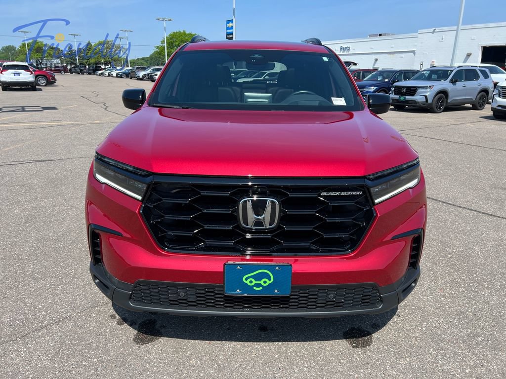 Used 2025 Honda Pilot Black Edition image 9