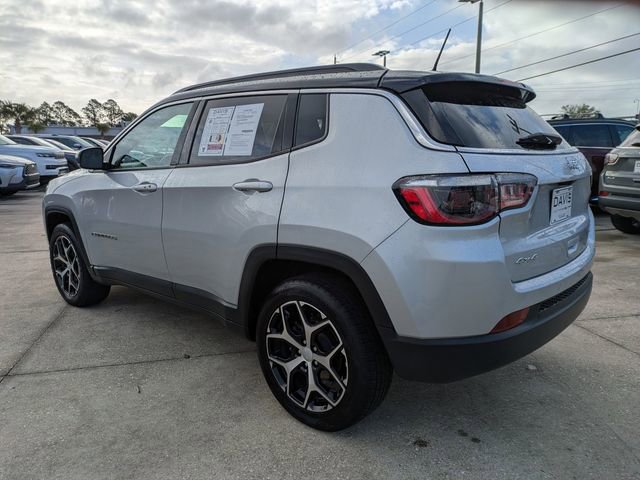 Used 2024 Jeep Compass Limited AWD/4WD image 6