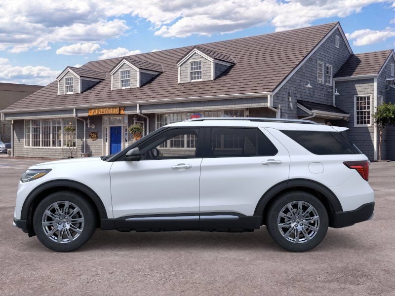 Used 2025 Ford Explorer Platinum RWD image 3